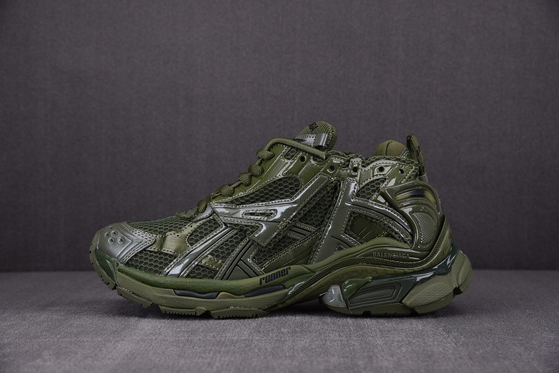 Ba*len*cia*ga runner 677403 w1rn3 2025