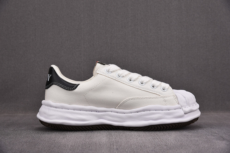Ma*s*n mihara sneakers