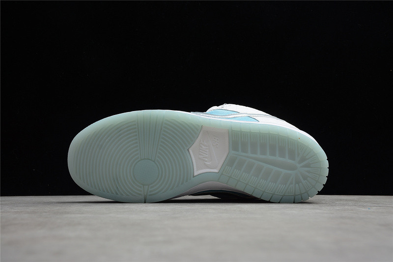 FTC x Nike SB Dunk Low DH7687-400
