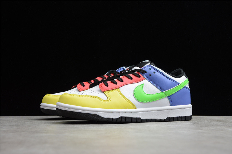 Nike Dunk Low WMNS “Green Strike” DD1503-106