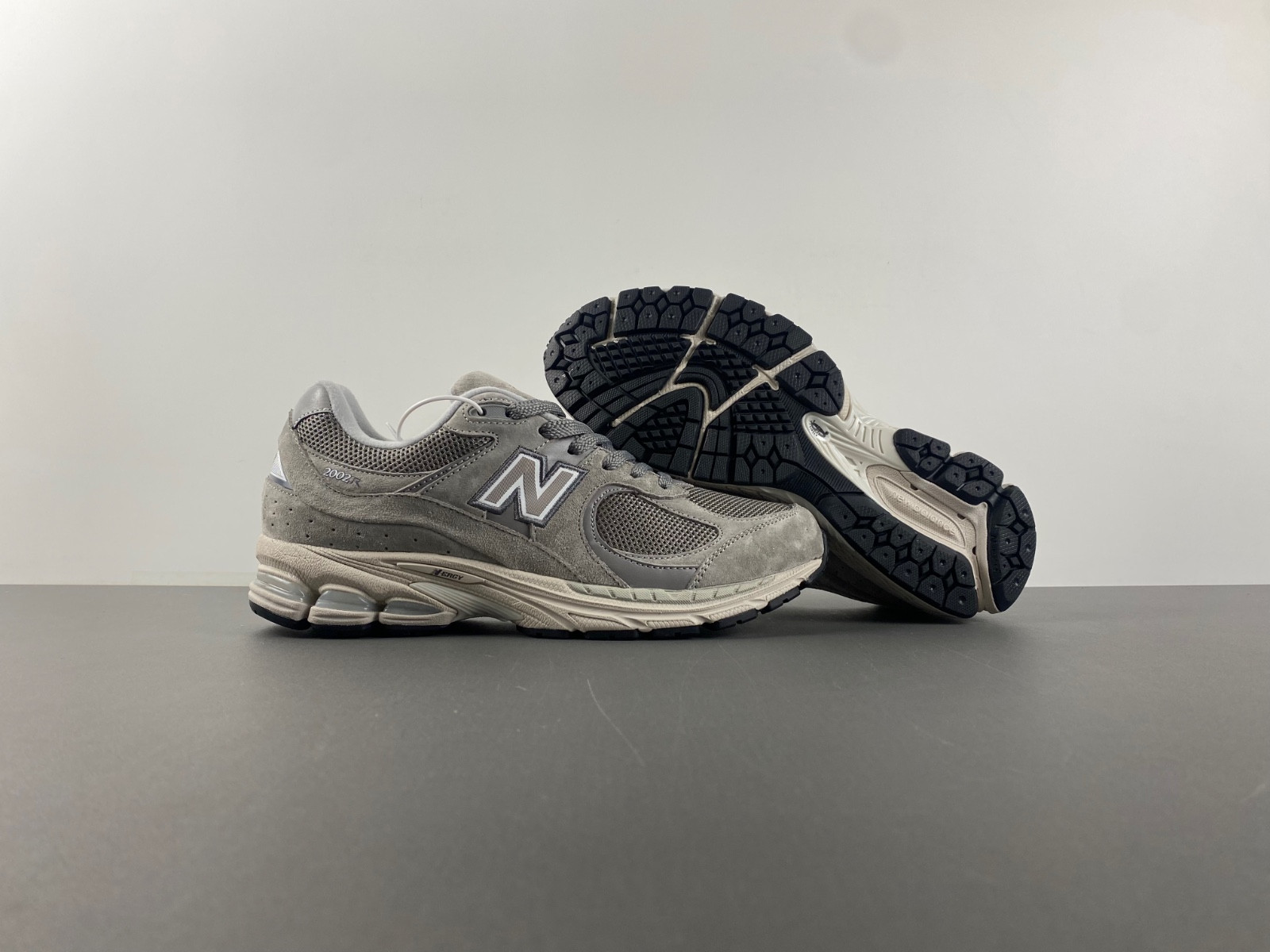 New New Balance ML2002RC