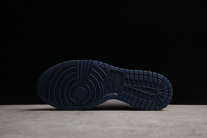 Nike Dunk Low “Midnight Navy” FD9749-400
