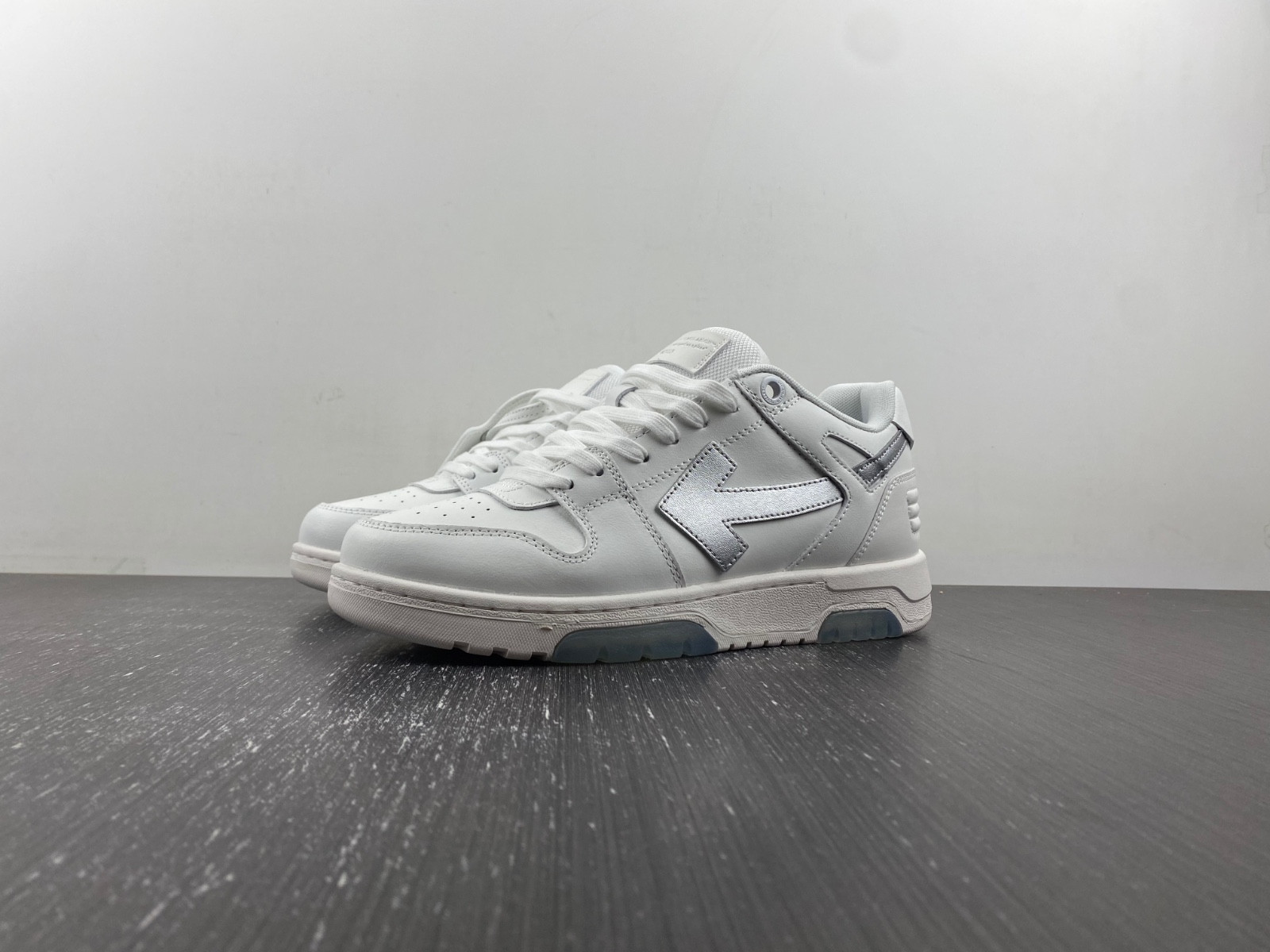 Off White GYM Sneaker