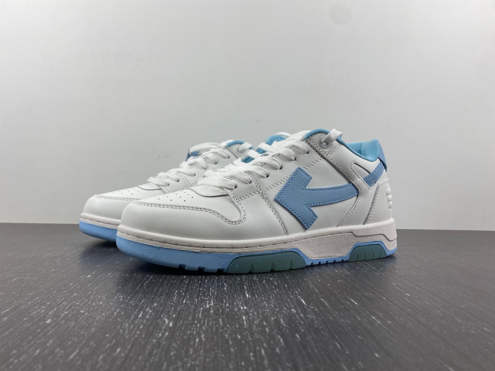 Off White GYM Sneaker