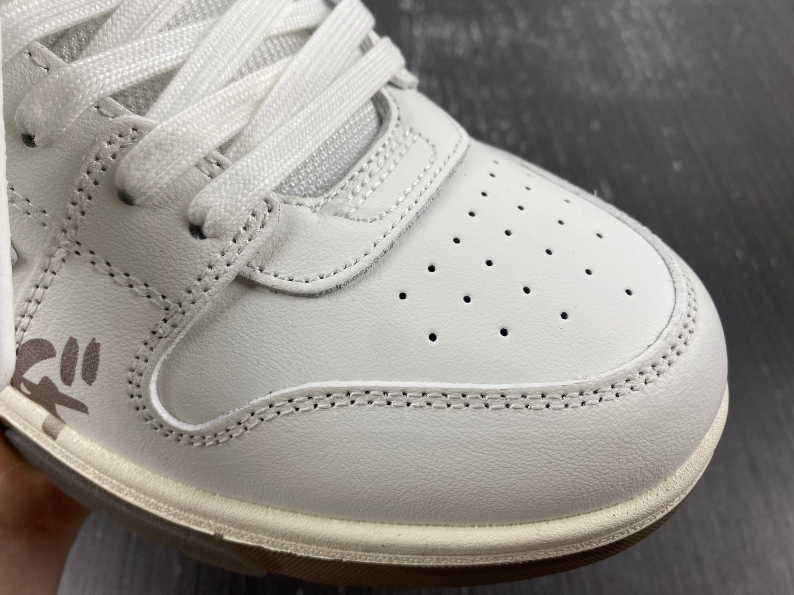 Off White GYM Sneaker