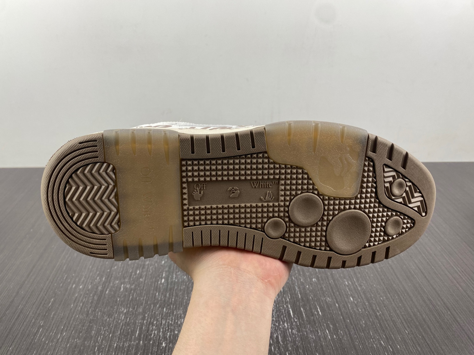 Off White GYM Sneaker