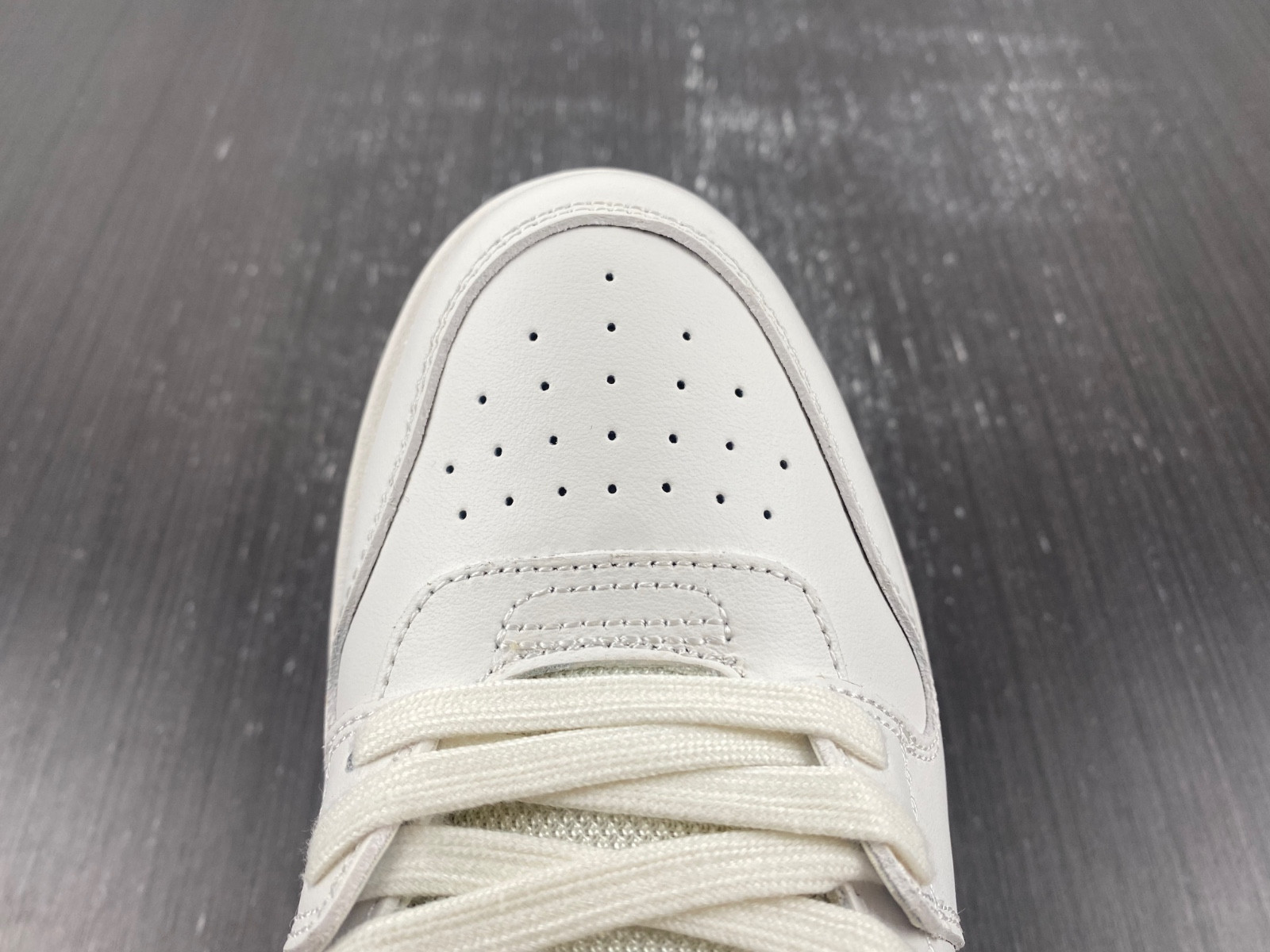 Off White GYM Sneaker