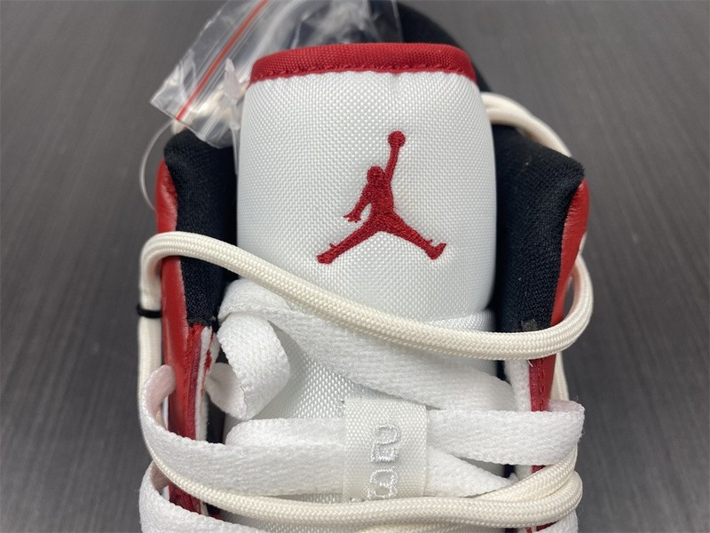 OF x Air Jordan 1 553558-118