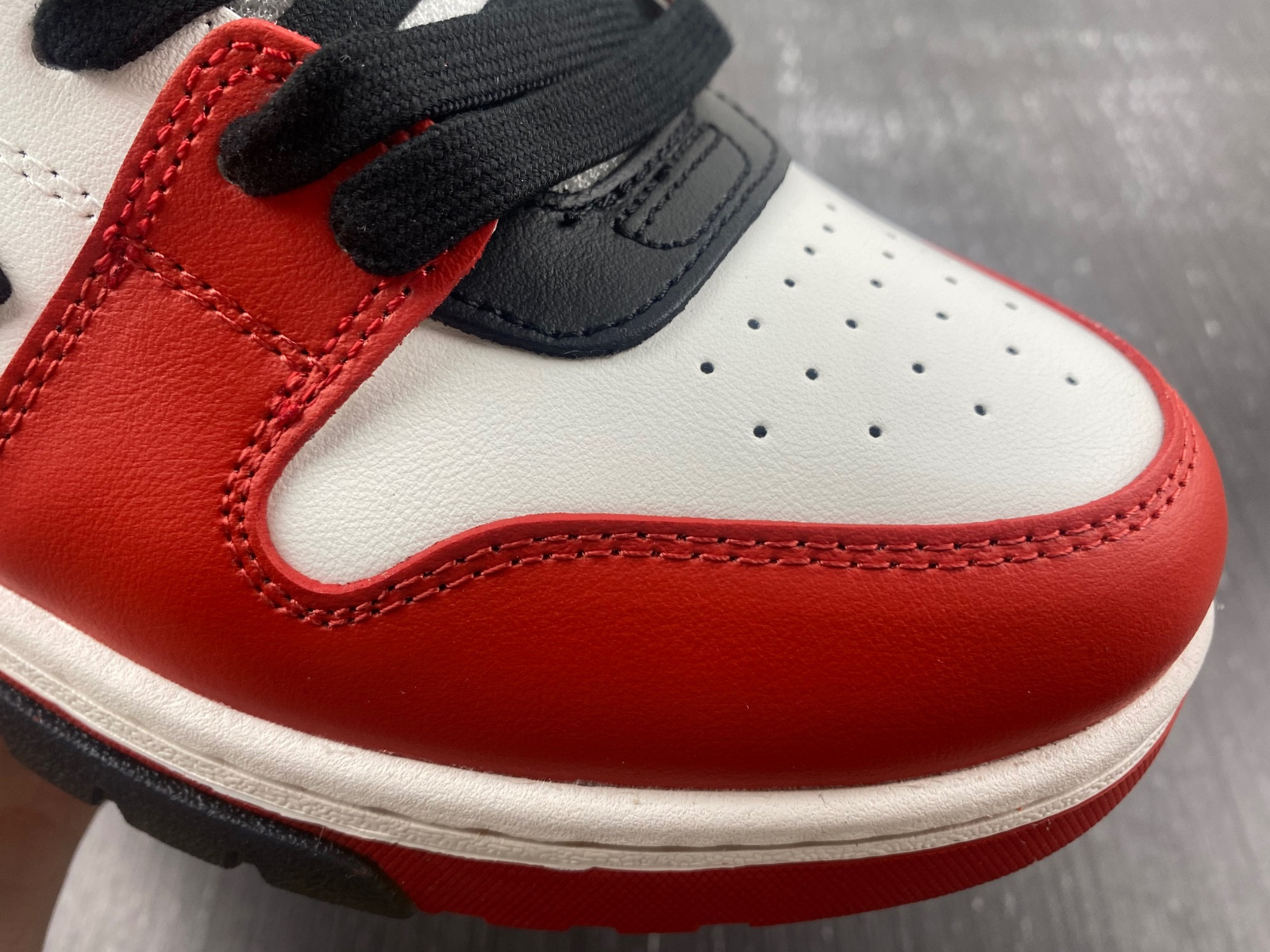 Off White GYM Sneaker