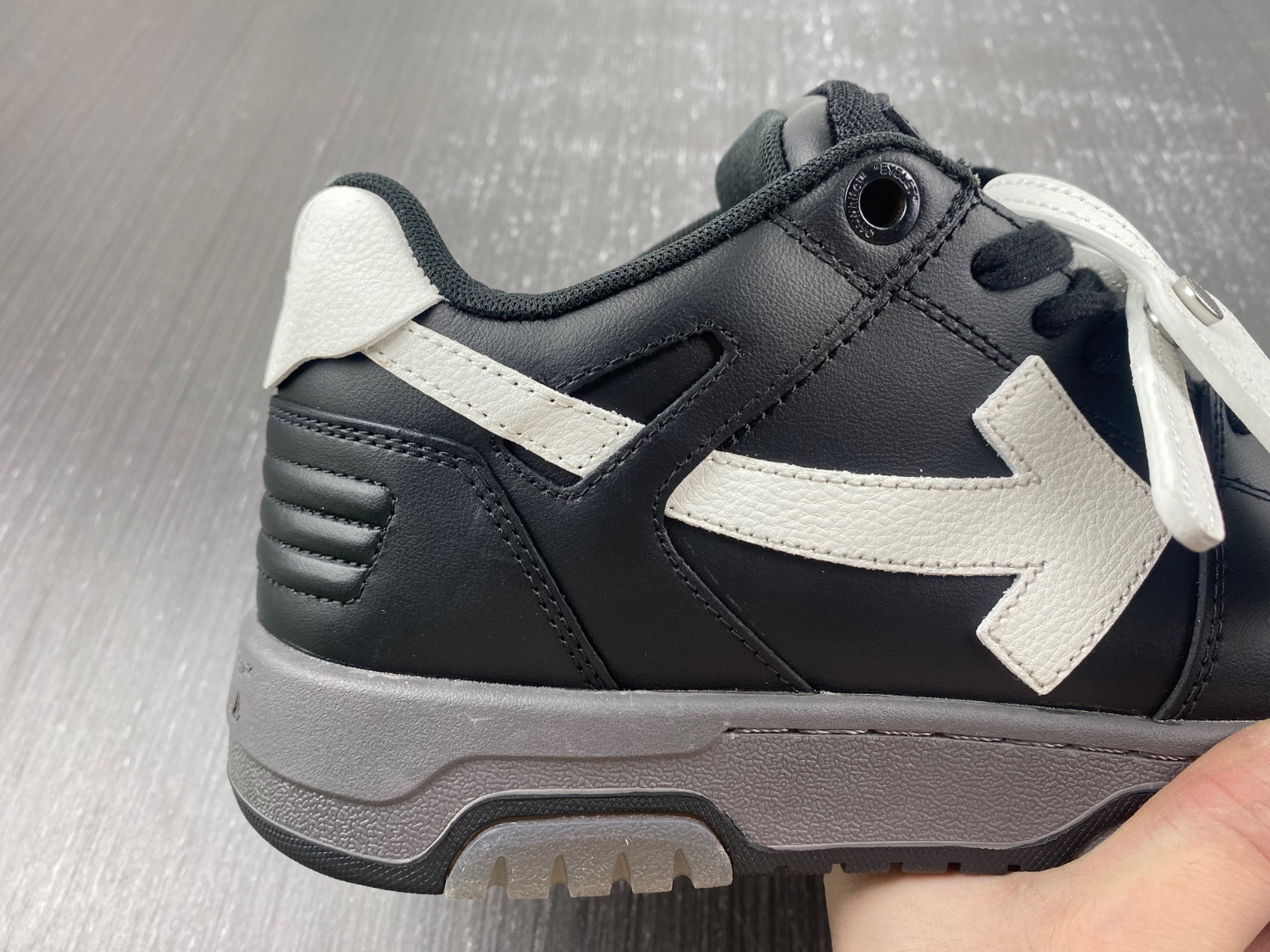 Off White GYM Sneaker