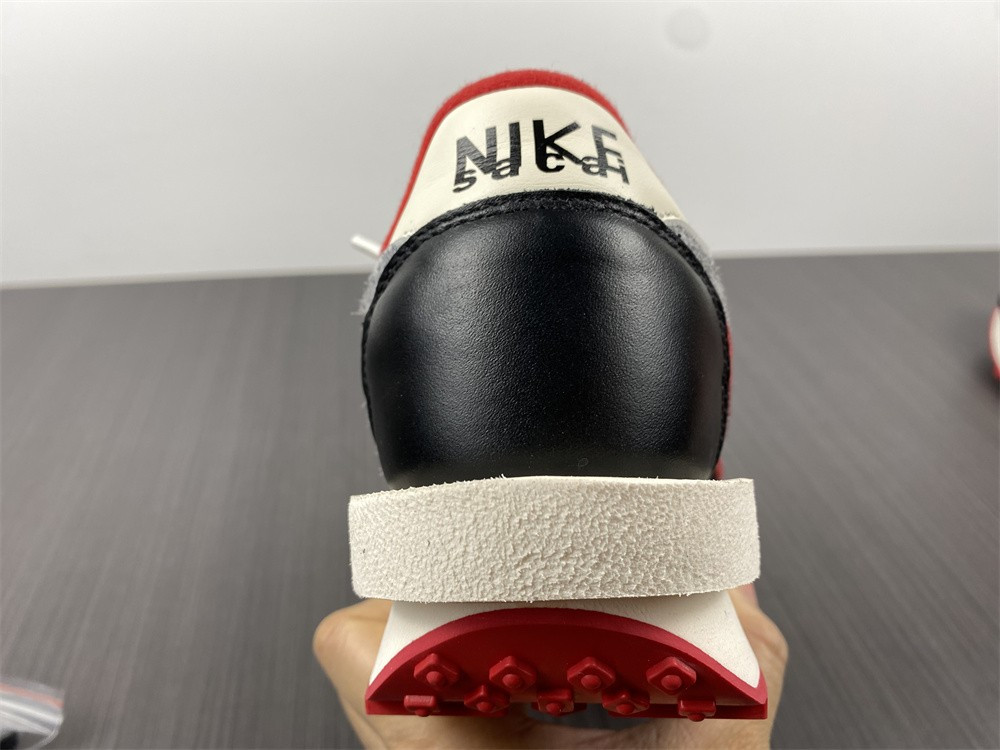 Undercover x Sacai x Nk LDWaffle 2.0 DJ4877-300