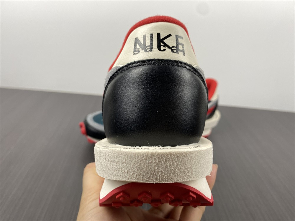 Undercover x Sacai x Nk LDWaffle 2.0 DJ4877-300