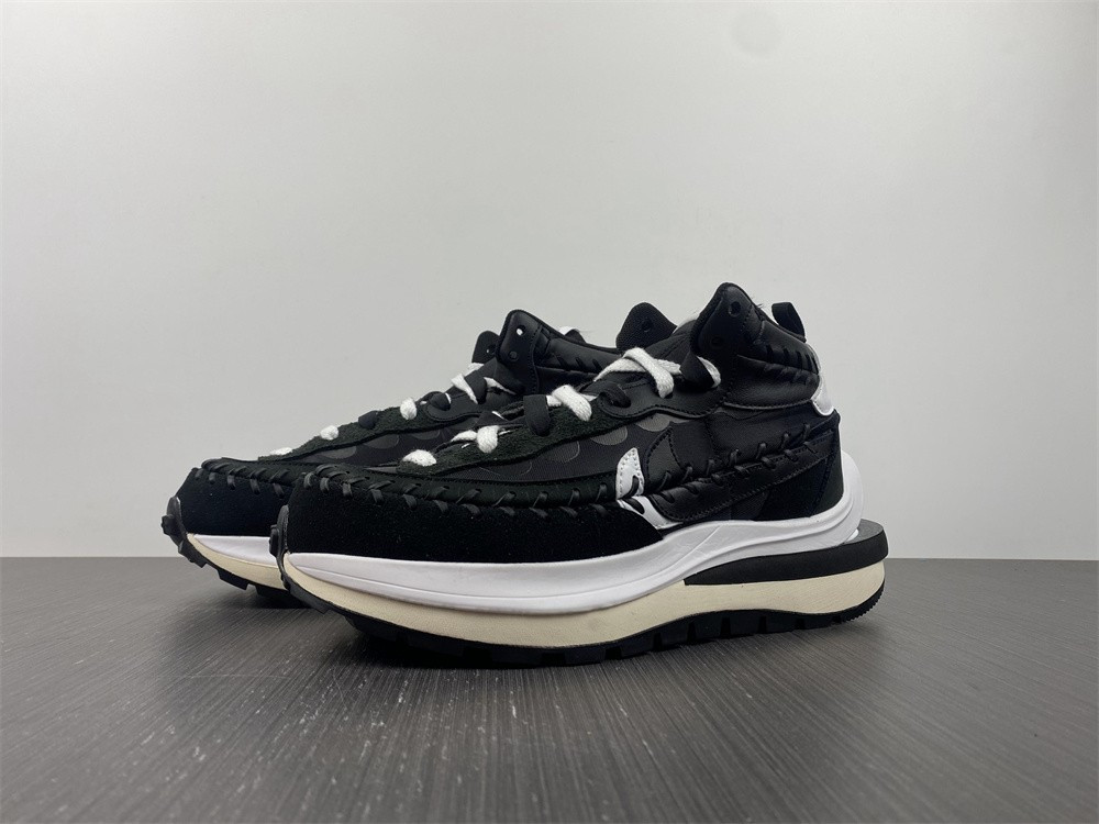 Nike Vaporwaffle sacai Jean Paul Gaultier Black White  DH9186-001