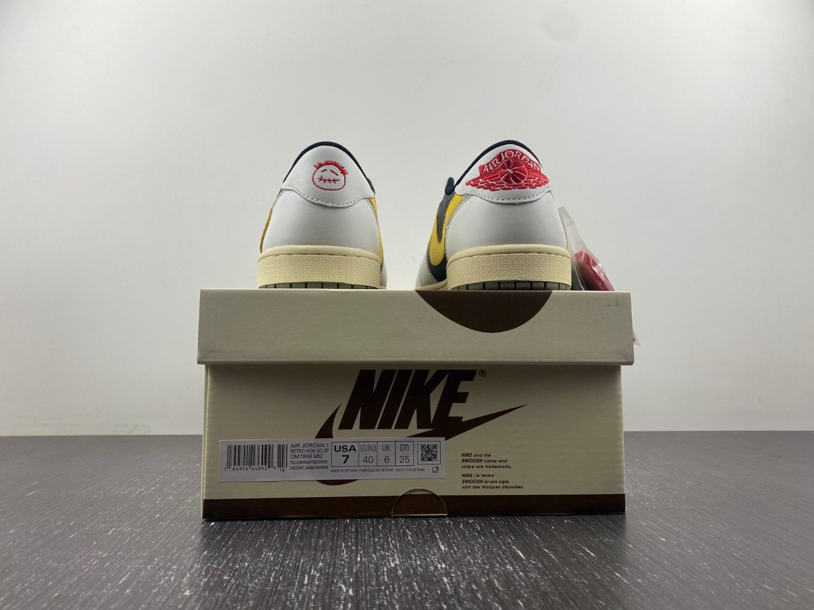 Air Jordan 1 Low DM7866-982