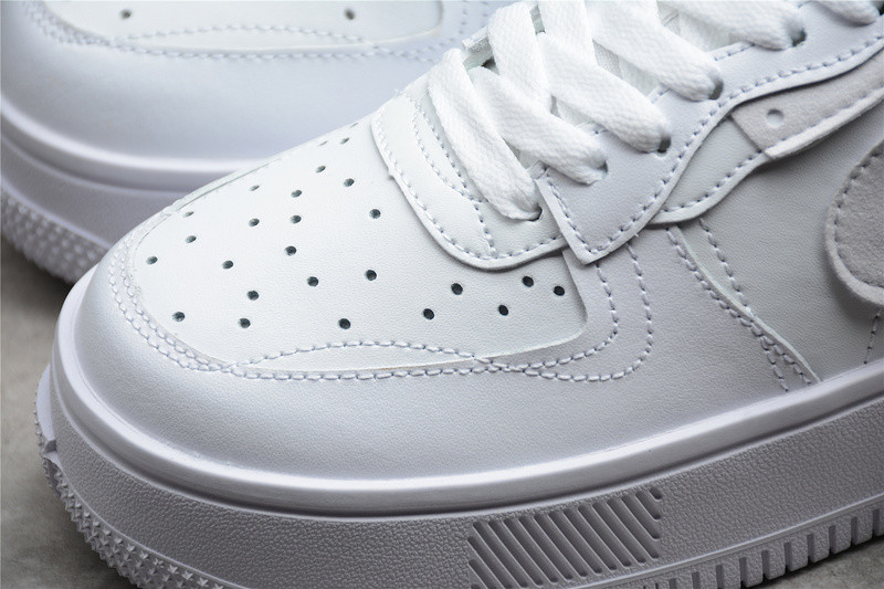 NIKE Air Force 1 Fontanka DA7024-101