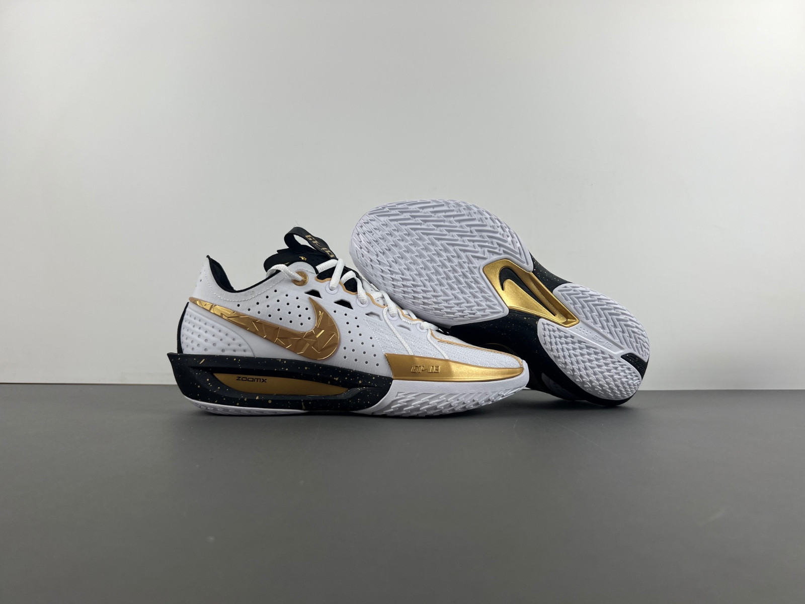 Nike Air ZoomX G.T. Cut 3 DV2918-101