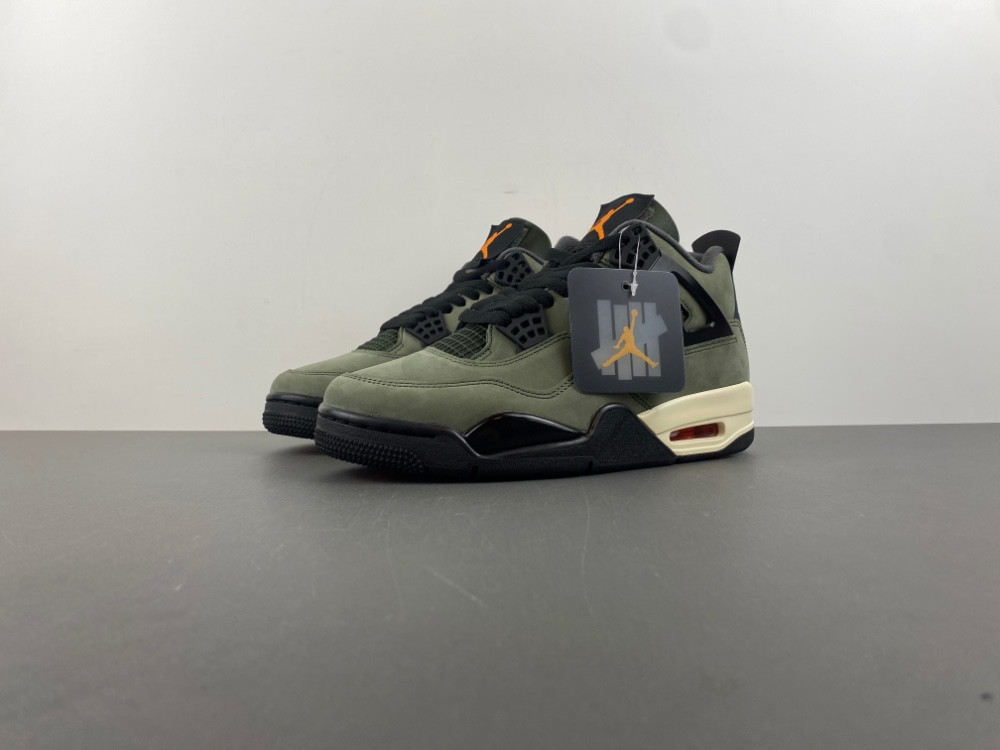 Jordan 4 Retro OG SP Undefeated (2025) IB1519-200