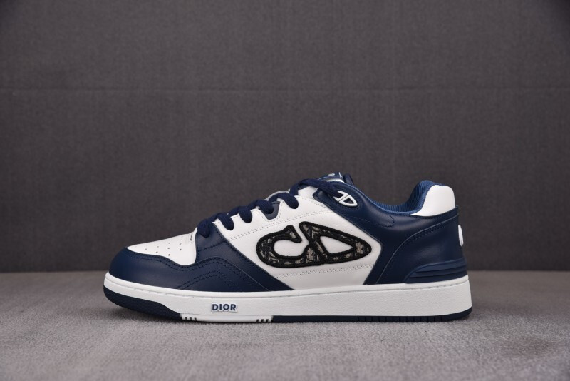 DR B57 Sneaker