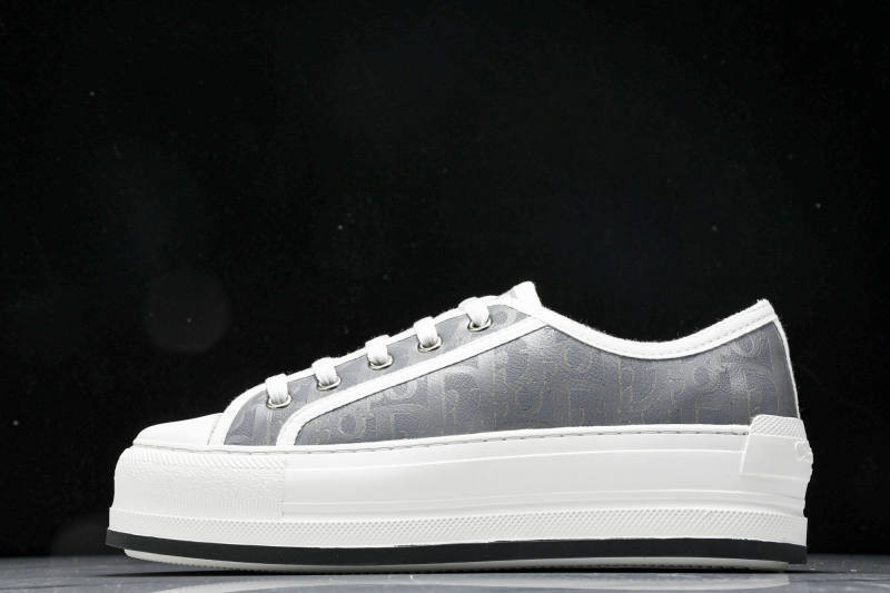 D1R* Walk''n'' SNEAKER