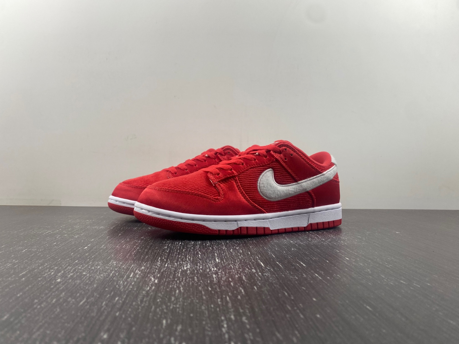 Nike Dunk Low GS “Valentine''s Day FZ3548-612